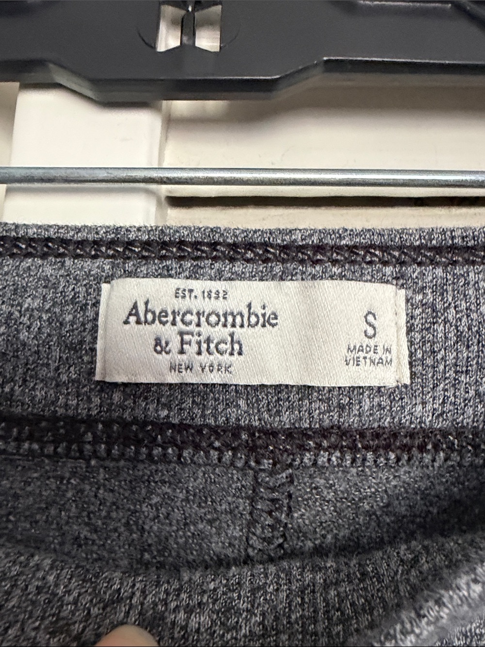 Abercrombie & Fitch Heather Gray Knit Waistband Sweater - Picture 2 of 4